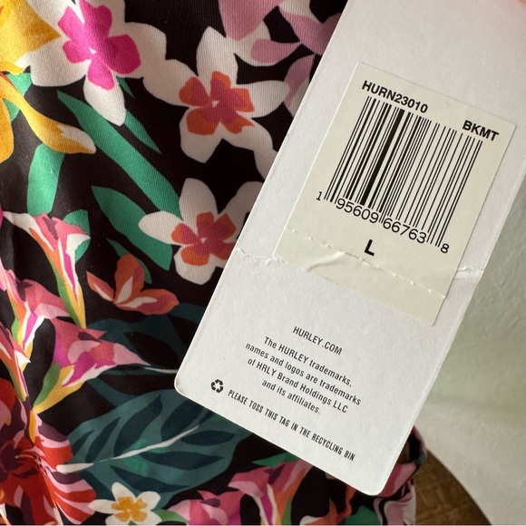 Hurley Fiji Fantasy NWT - Picture 7 of 7